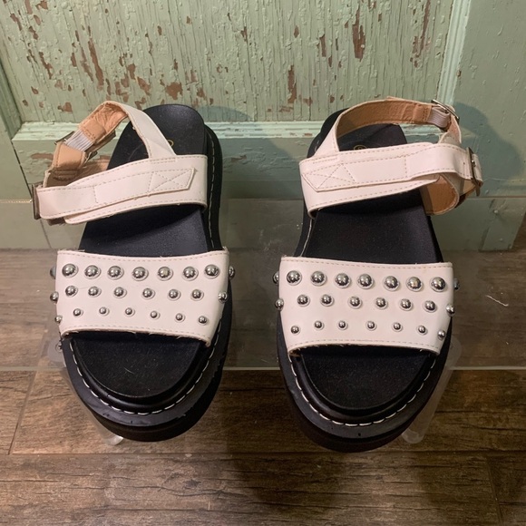 Women’s Mudd white studded platform sandals with buckle strap - Picture 1 of 5